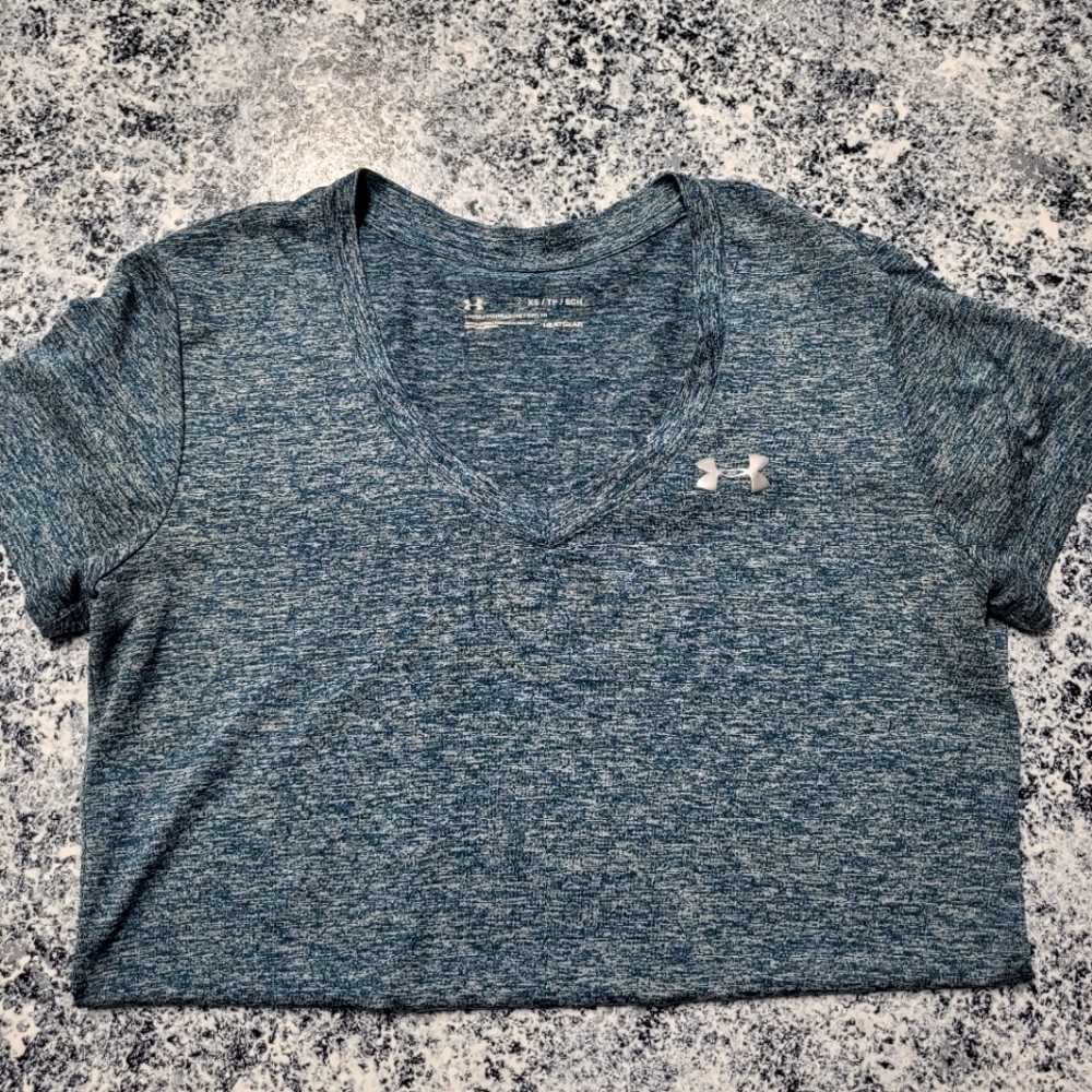 2 Under Armour t shirts
